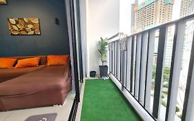 9Pax 2R2B Family Suite, I-City, I-Suite, Hyde, Beside Theme Park, Wifi 50-55