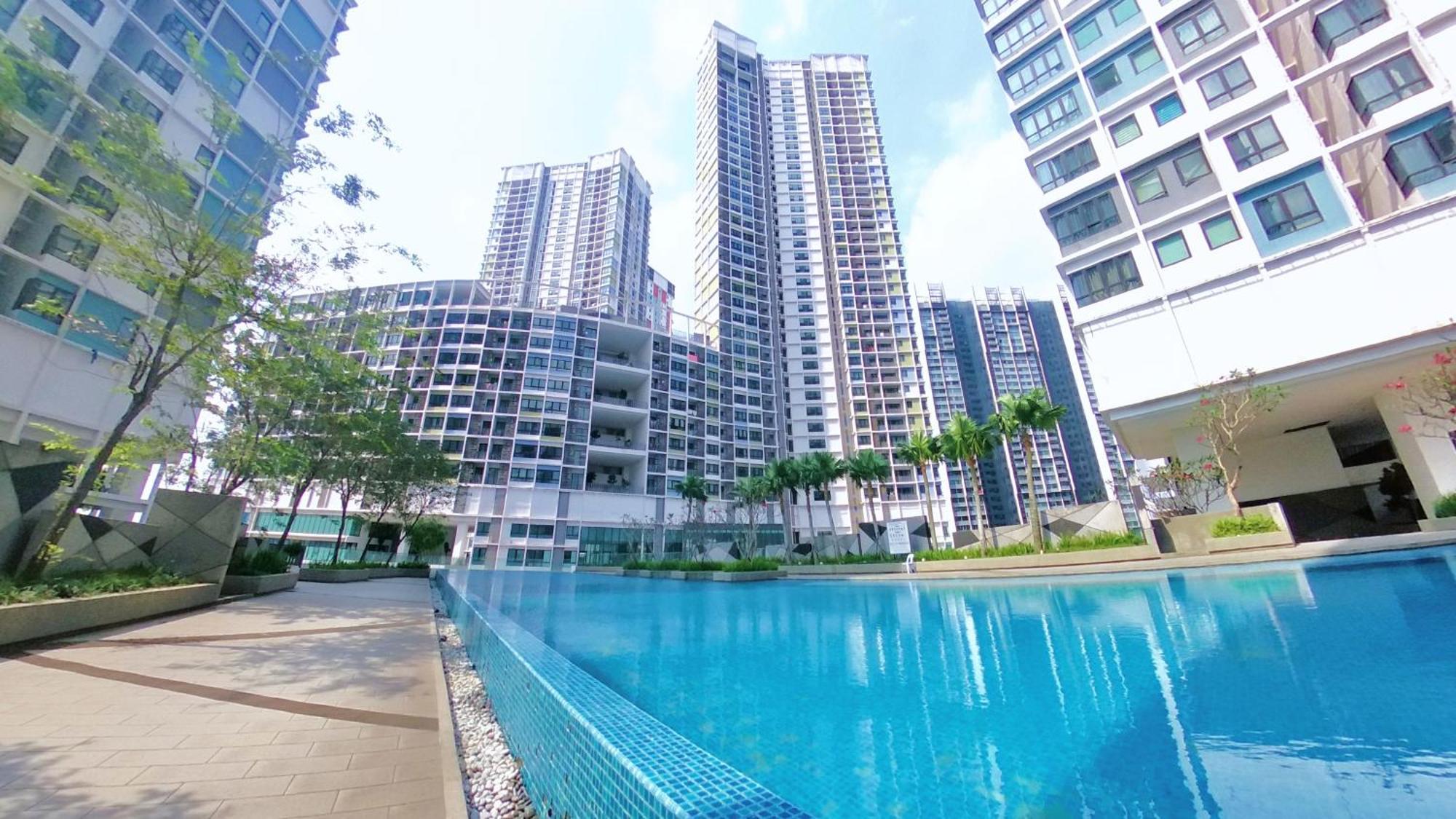 9Pax 2R2B Family Suite, I-City, I-Suite, Hyde, Beside Theme Park, Wifi 50-55" Smart Tv Shah Alam Luaran gambar