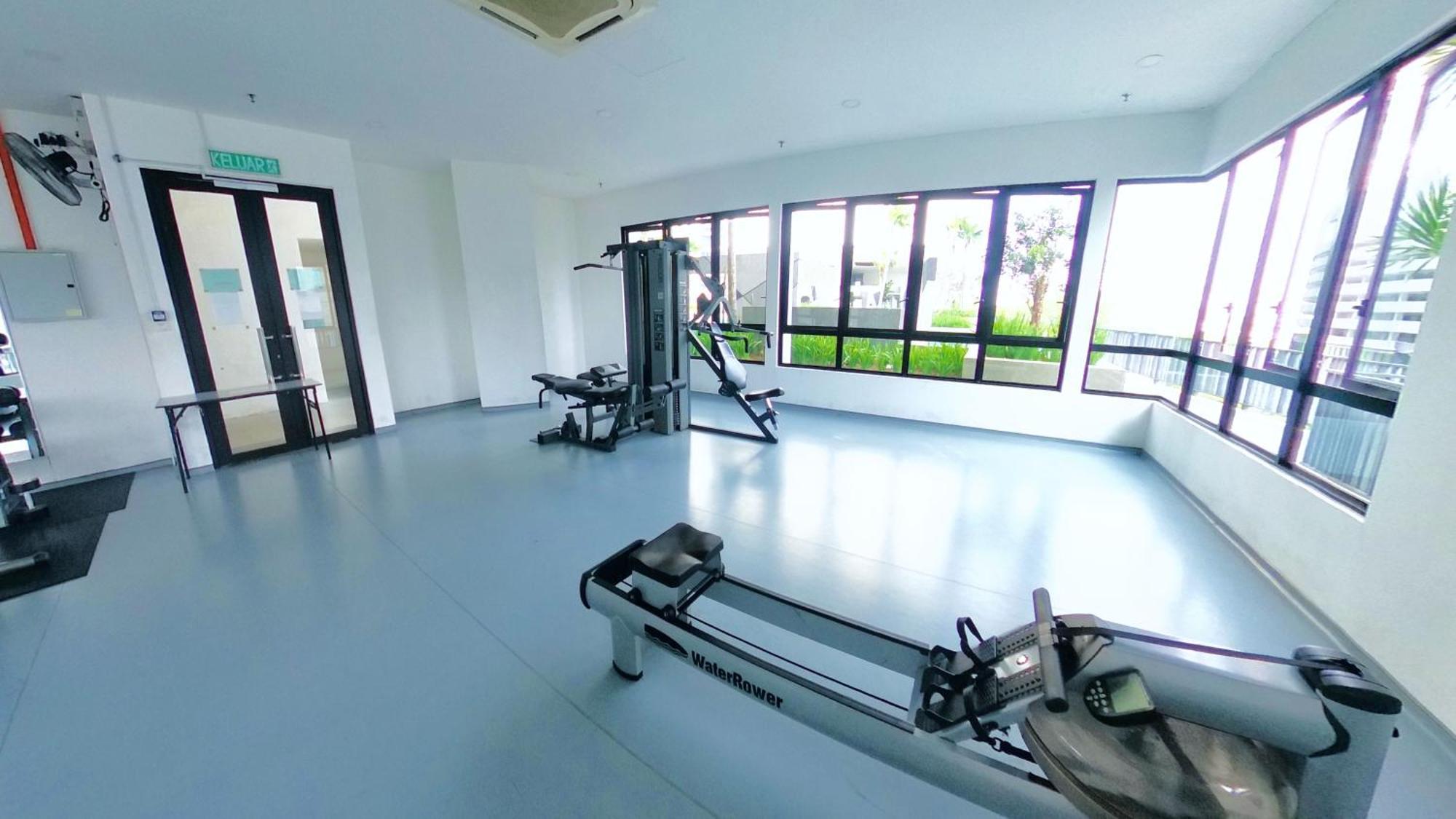 9Pax 2R2B Family Suite, I-City, I-Suite, Hyde, Beside Theme Park, Wifi 50-55" Smart Tv Shah Alam Luaran gambar